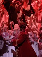 ..for a moment it seemed like Gottfried Helnwein’s magical set will start to sing as well. ..for a moment it seemed like Gottfried Helnwein’s magical set will start to sing as well.