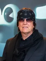 Wiens Alt-Bürgermeister feierte mit einem großen Charity-Abend im Palais Szechenyi seinen 75. Geburtstag Wiens Alt-Bürgermeister feierte mit einem großen Charity-Abend im Palais Szechenyi seinen 75. Geburtstag