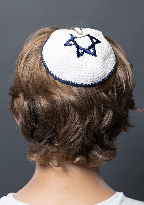 Letzter Sabbat im Stadttempel bis September 2026 und ein Künstler, der spendet