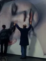 Behind-the-Scenes Photos of Famous Art Being Installed Behind-the-Scenes Photos of Famous Art Being Installed