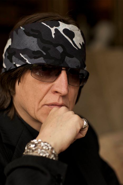 Huxley a Orwell měli pravdu, umělci mohou být vizionáři, říká rakouský umělec Gottfried Helnwein