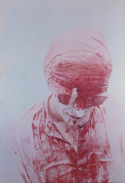 b. Les autoportraits.