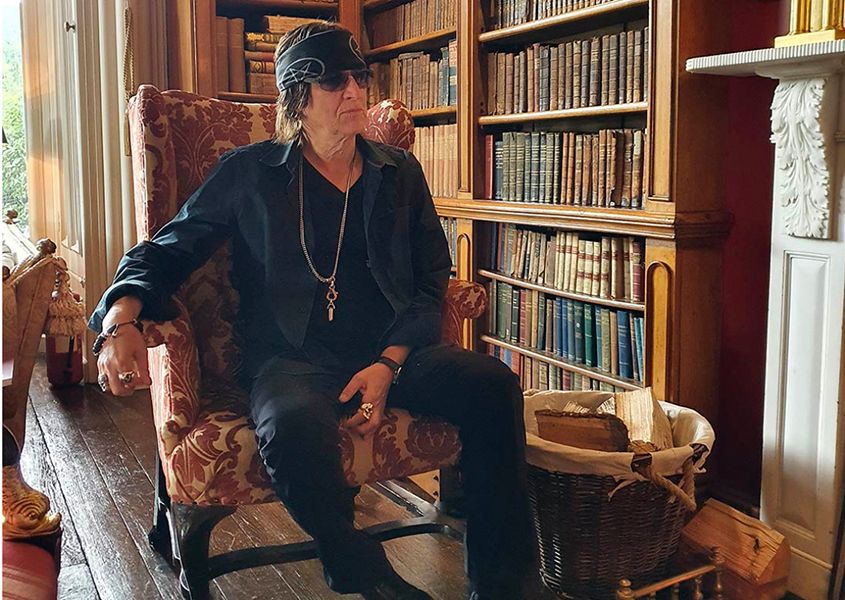 Inside Arts: Kons trifft Helnwein