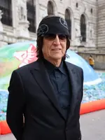 Interview mit Gottfried Helnwein Interview mit Gottfried Helnwein