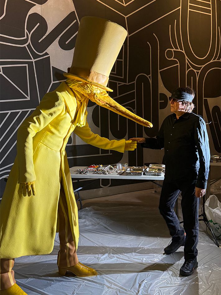 El hiperrealismo que obliga a mirar lo insoportable: Gottfried Helnwein llega a Madrid