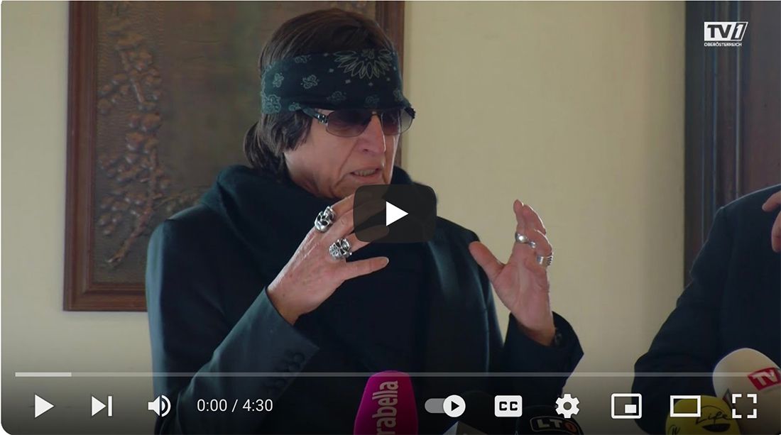 Weltkünstler Gottfried Helnwein in Gmunden