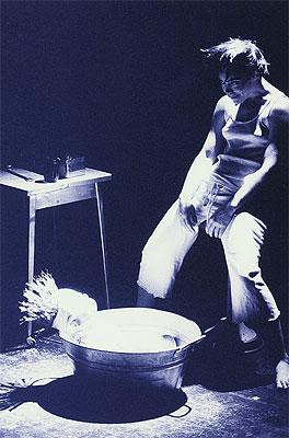 KLEINES HELNWEIN: EL LADO MÁS OSCURO DE LA SOCIEDAD EN EL GREC