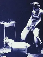 KLEINES HELNWEIN: EL LADO MÁS OSCURO DE LA SOCIEDAD EN EL GREC KLEINES HELNWEIN: EL LADO MÁS OSCURO DE LA SOCIEDAD EN EL GREC