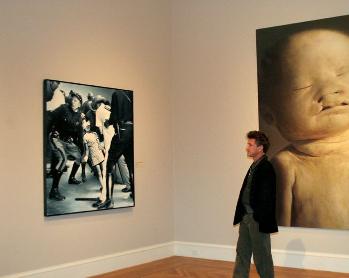 Sean Penn and Robin Wright Penn visit Helnwein's "Child"-exhibition at the Legion of Honor