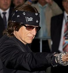 Save the World Awards: Im Zeichen eines Toten