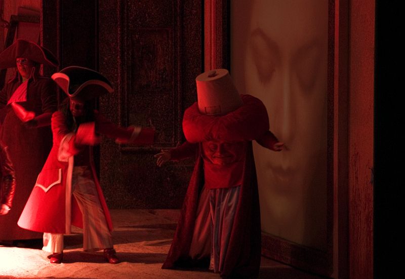 A 'Rosenkavalier' Without Ham and Schmaltz?