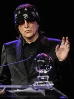 Verleihung des Steiger-Awards 2009 an Gottfried Helnwein für sein künstlerisches Werk Verleihung des Steiger-Awards 2009 an Gottfried Helnwein für sein künstlerisches Werk