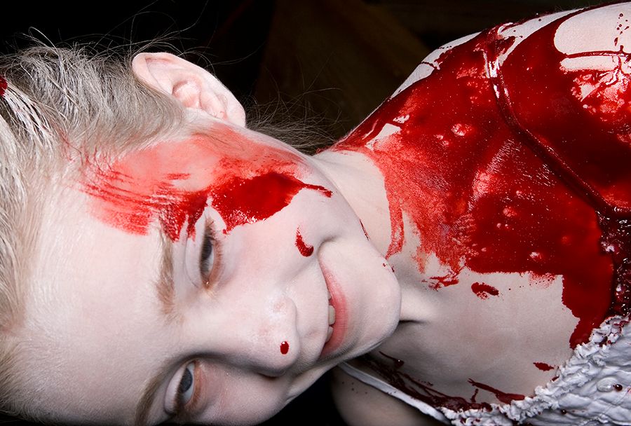 Helnweins schockierende Bilder - Diskussion  über die Provokation der Kunst